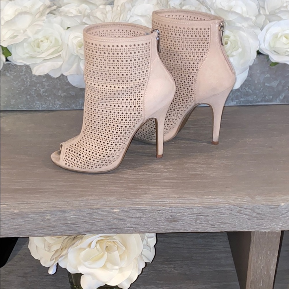 Chinese laundry blush ankle boots